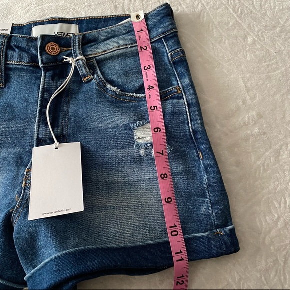 NWT Vervet Super High Rise Mom Shorts with Self Faced Cuff Cortney Short - Picture 10 of 16